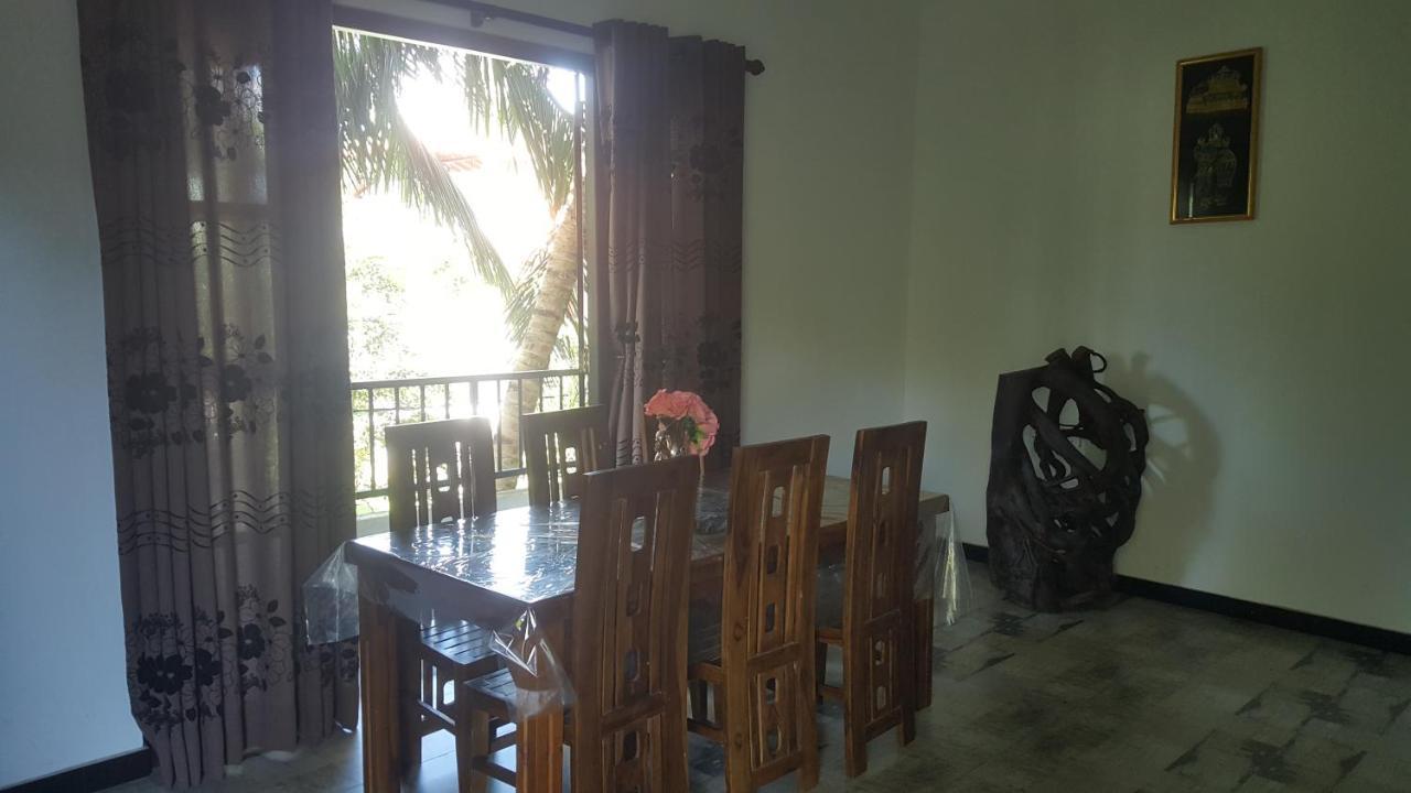 Coco Rooms Galle Bagian luar foto