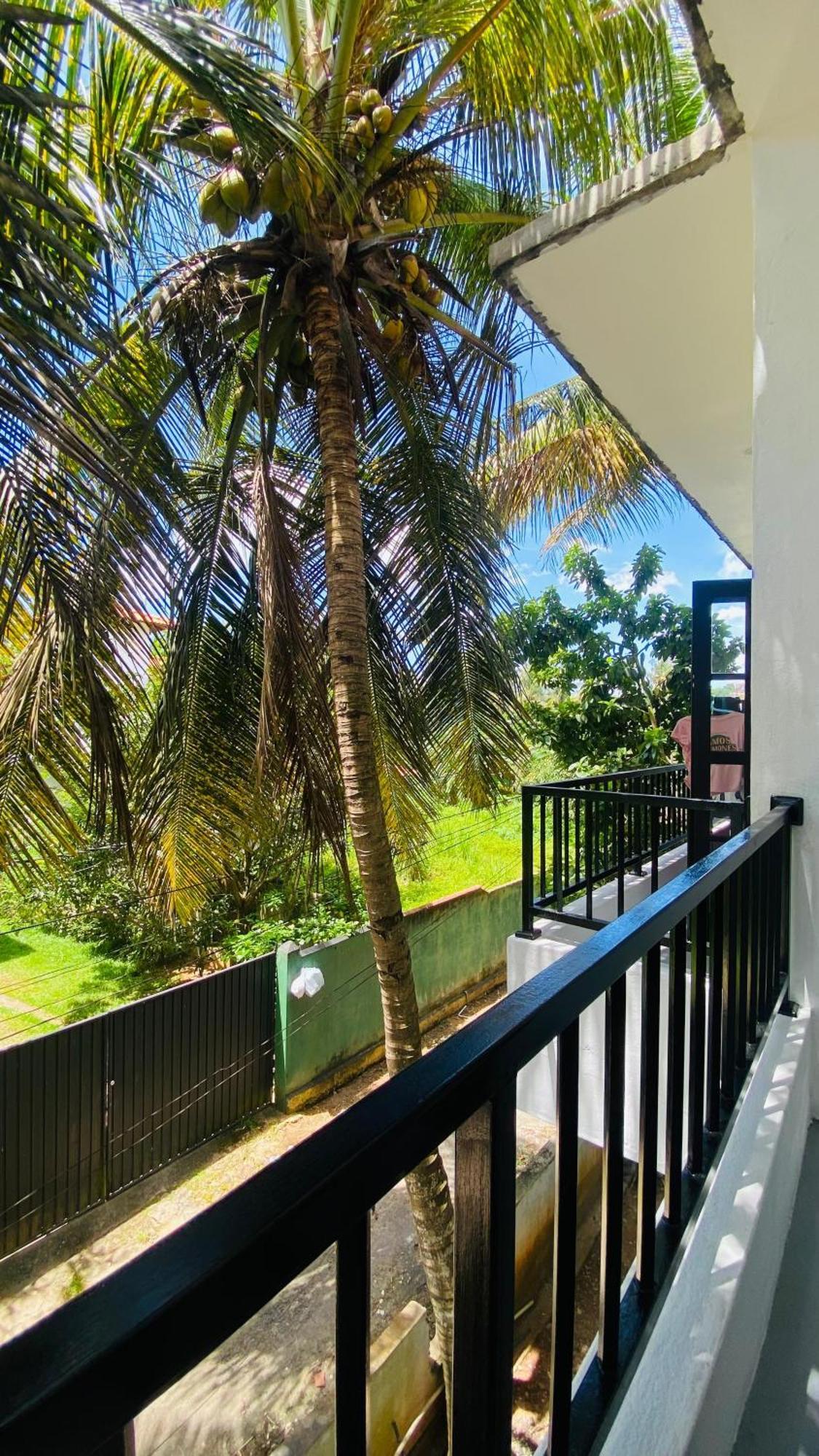 Coco Rooms Galle Bagian luar foto