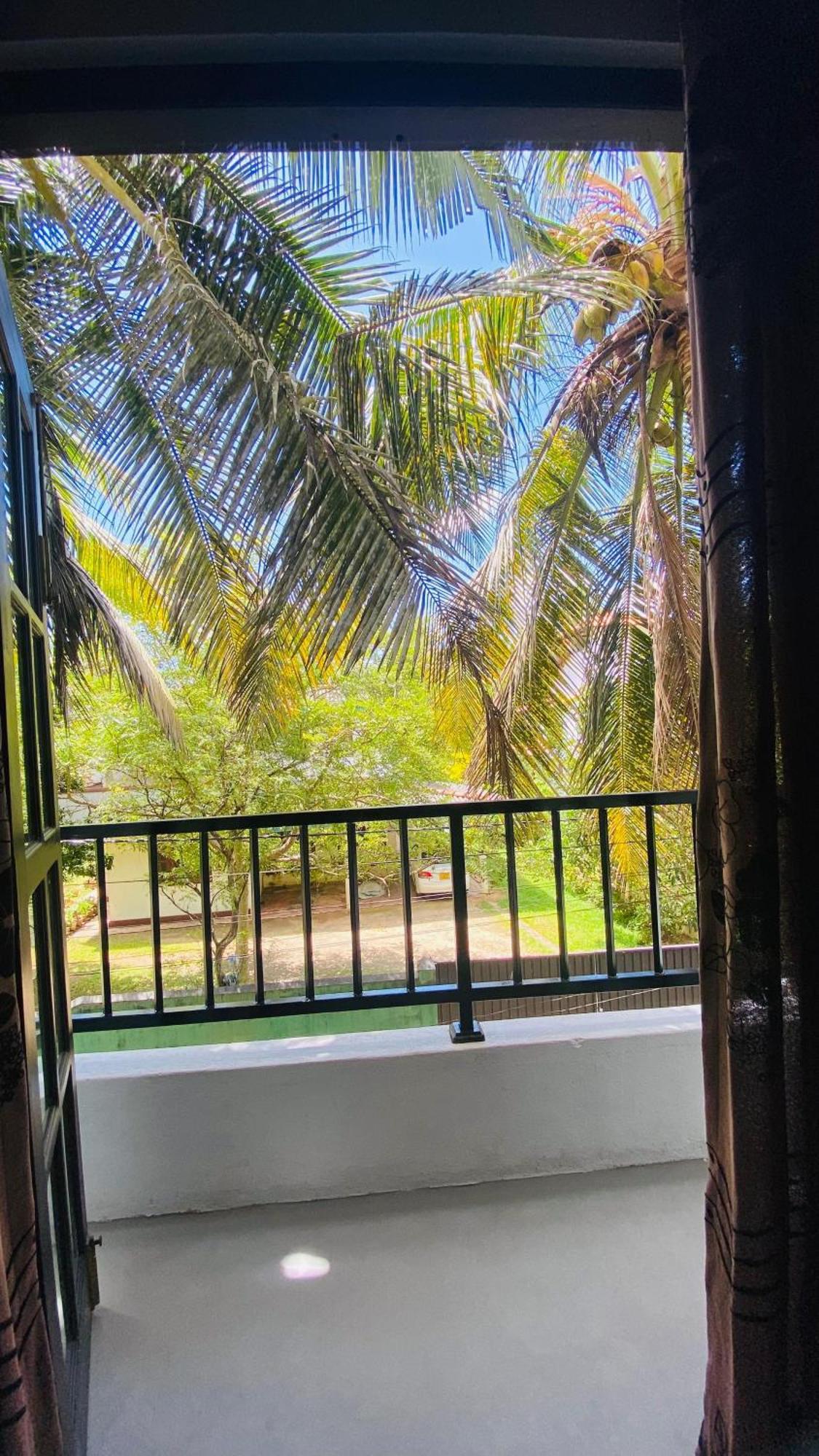 Coco Rooms Galle Bagian luar foto