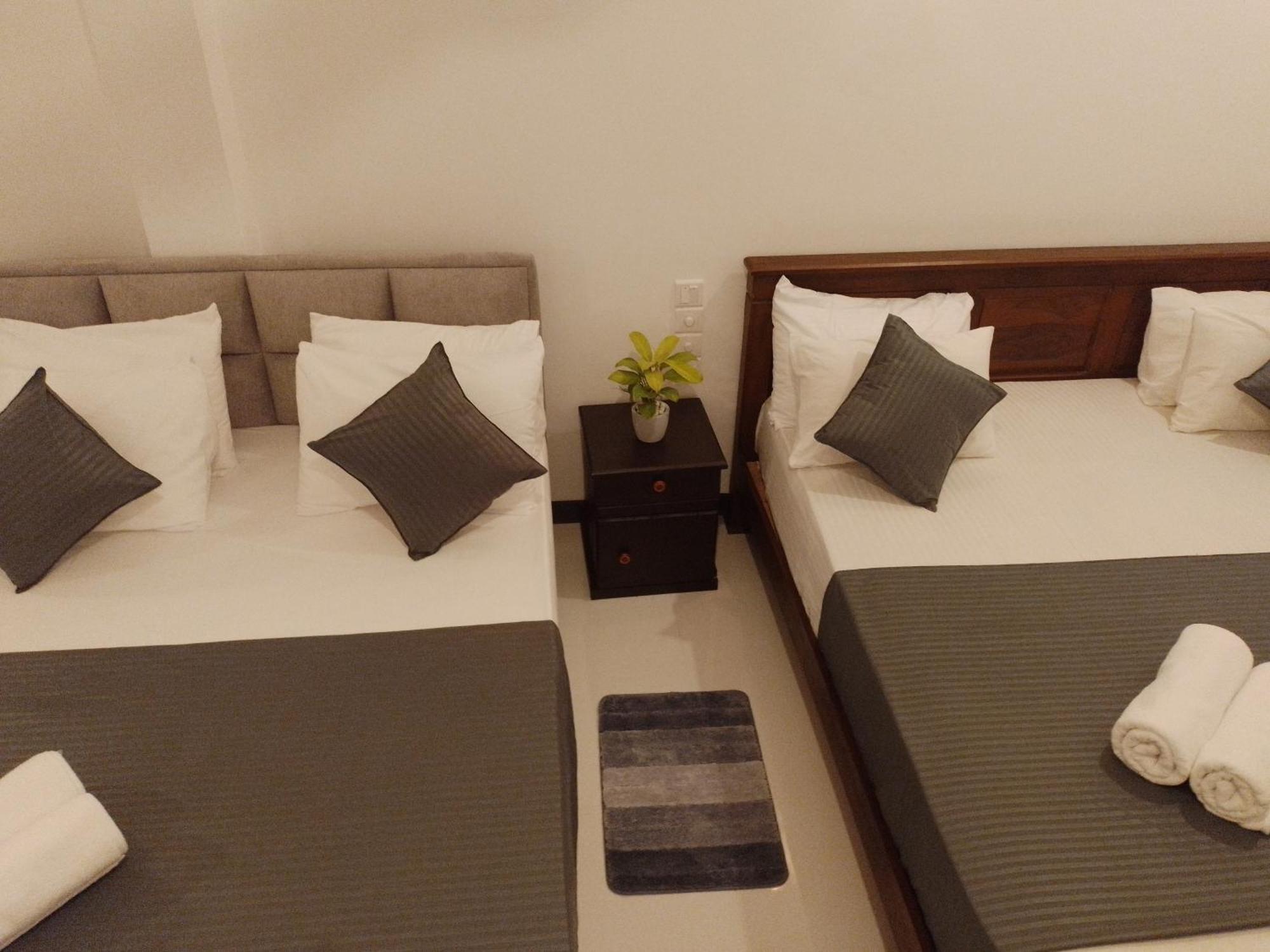 Coco Rooms Galle Bagian luar foto