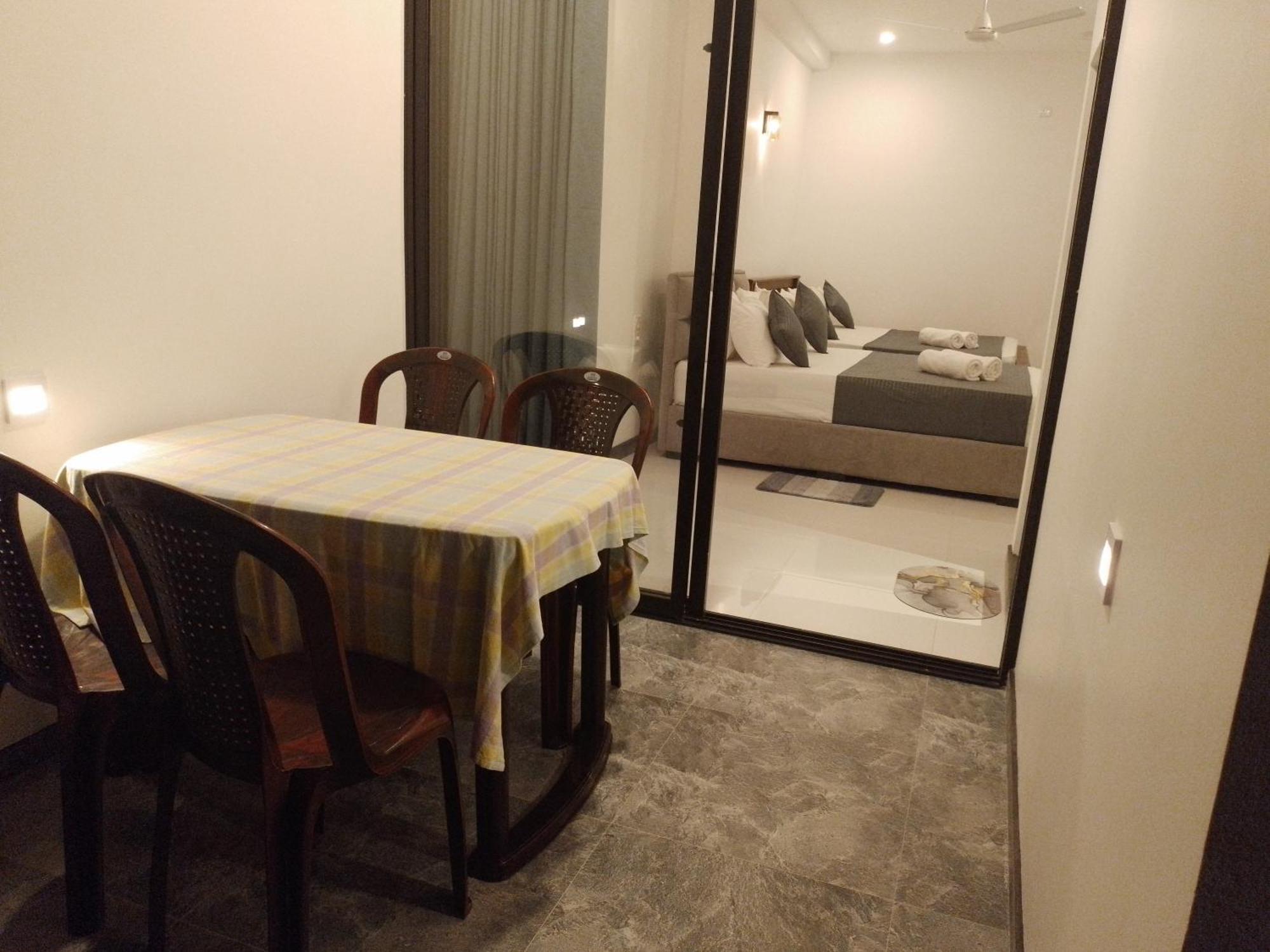 Coco Rooms Galle Bagian luar foto