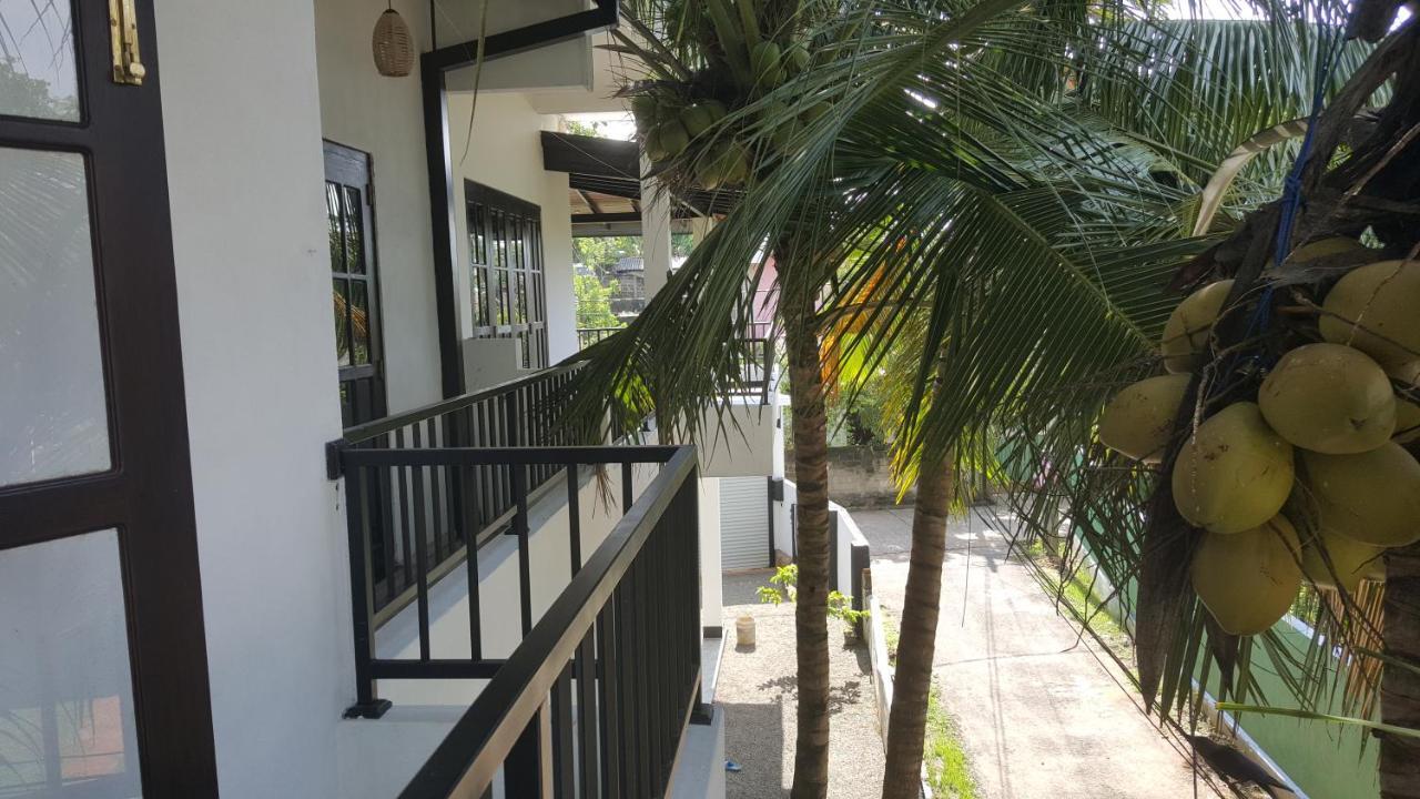 Coco Rooms Galle Bagian luar foto